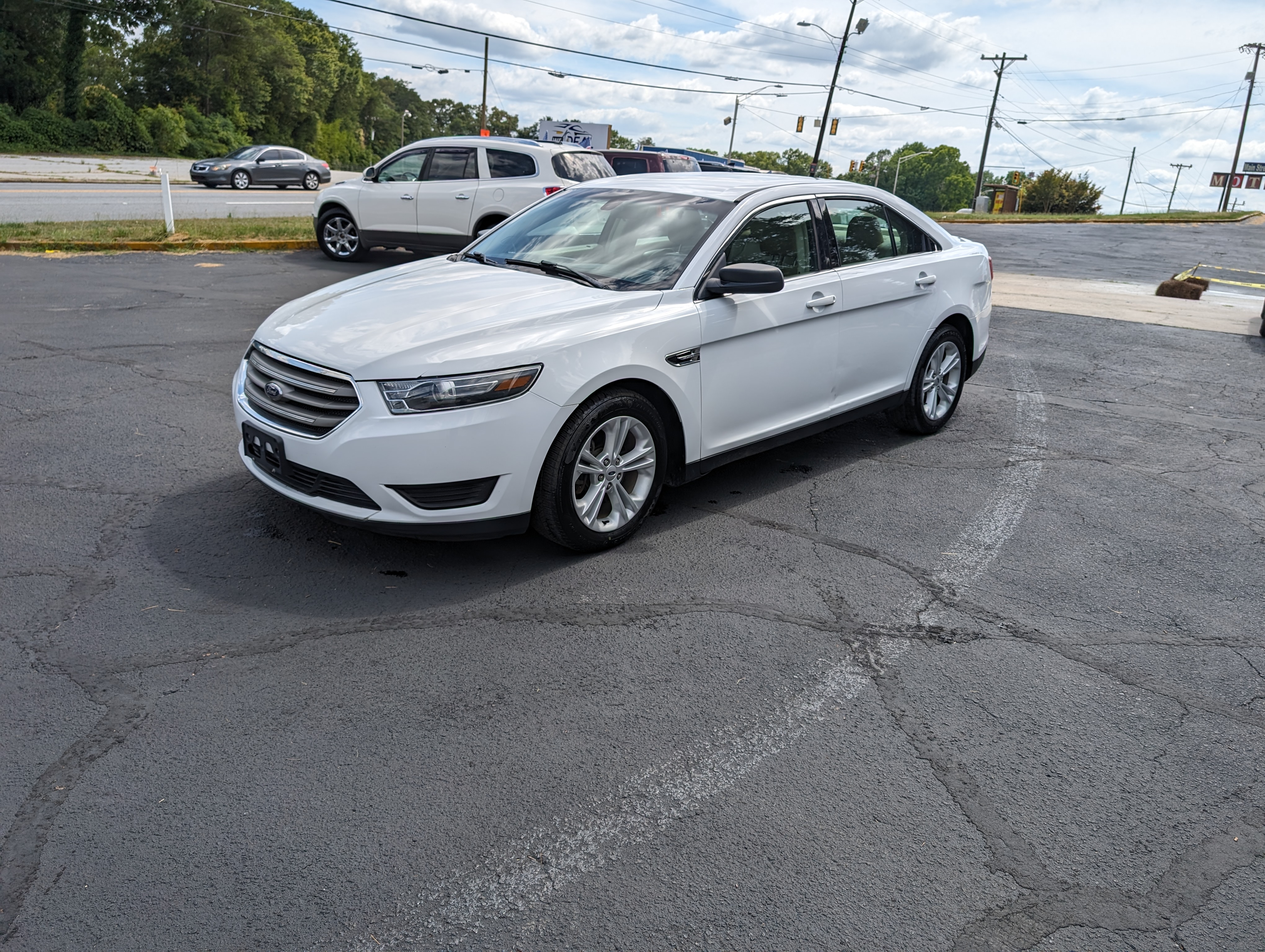 2018 Ford Taurus SE