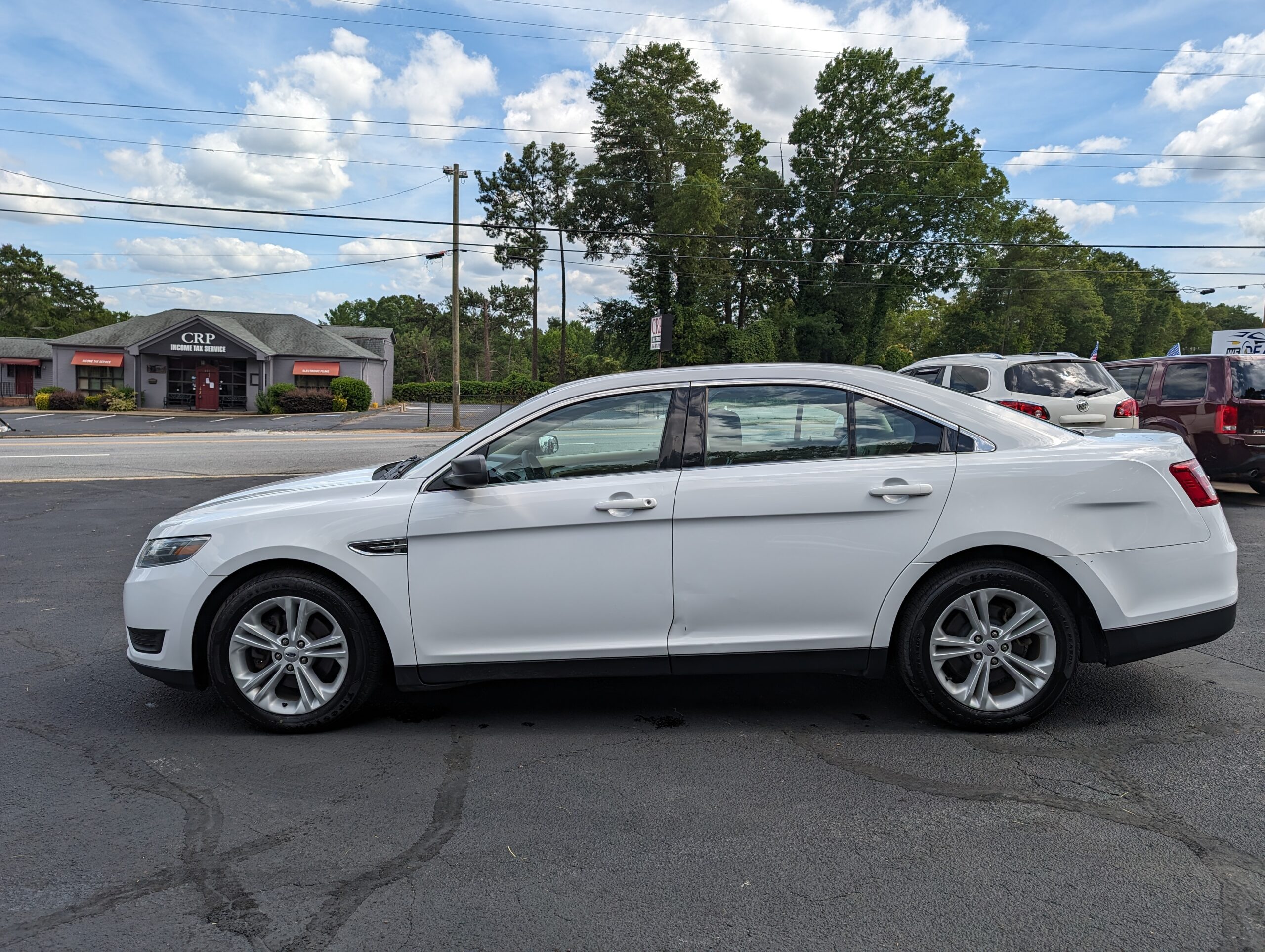 2018 Ford Taurus SE FWD