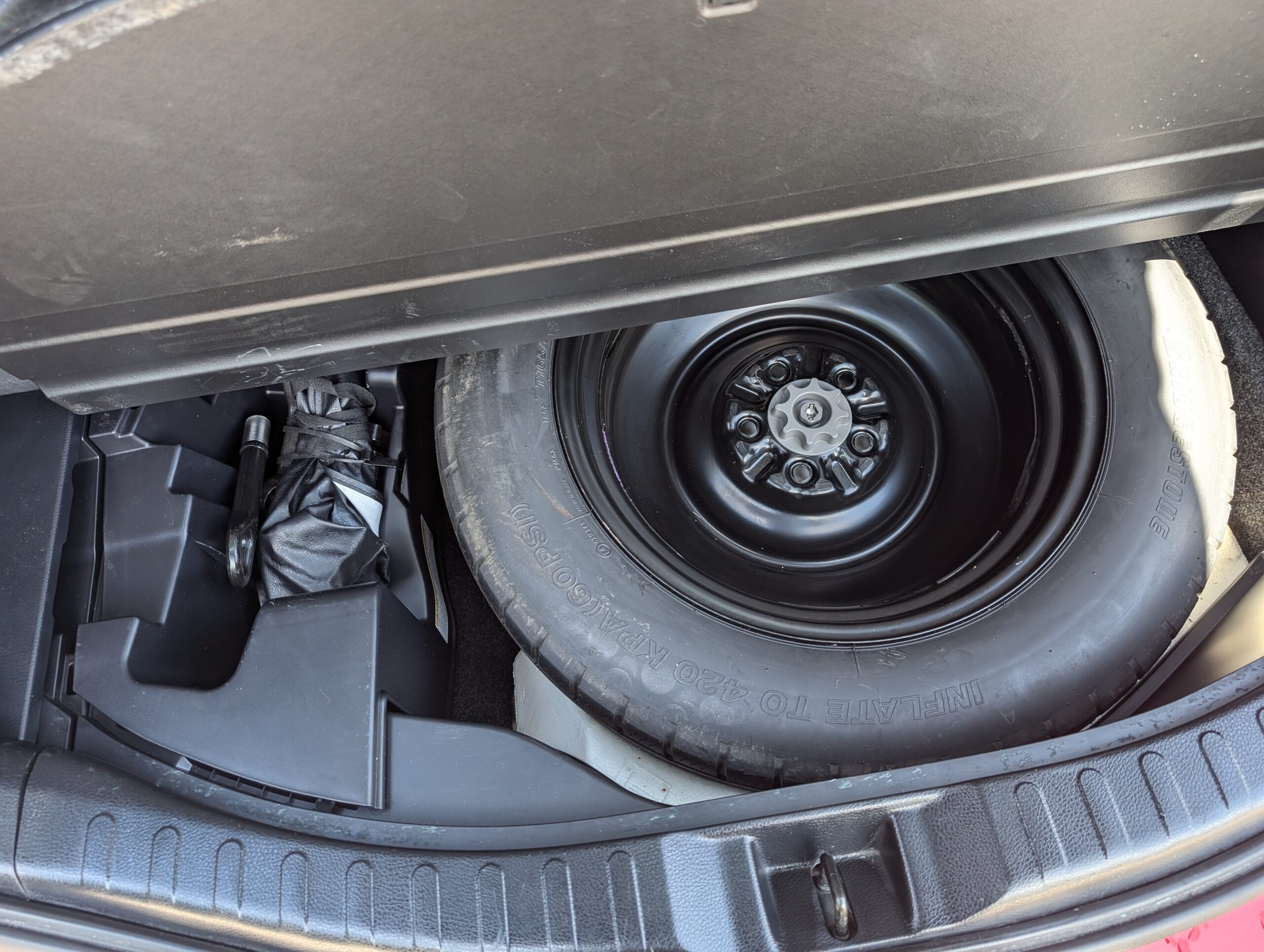 2016 Toyota RAV4 FWD 4dr XLE