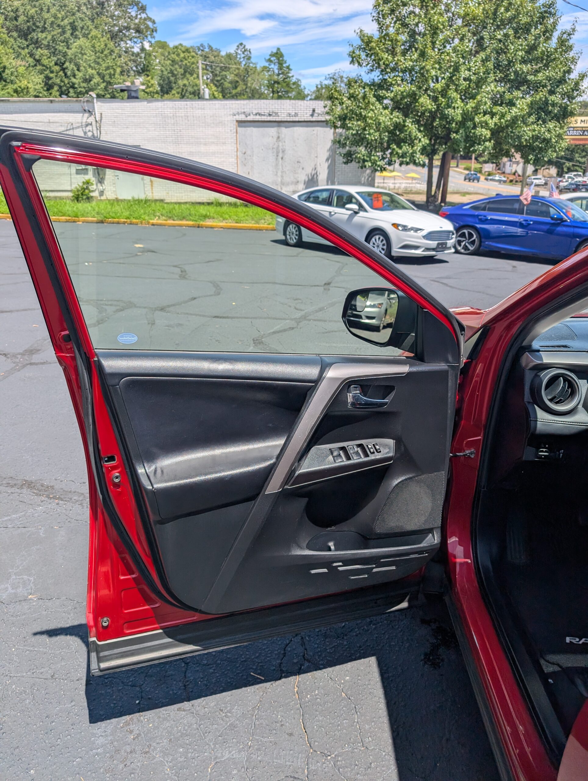 2016 Toyota RAV4 FWD 4dr XLE