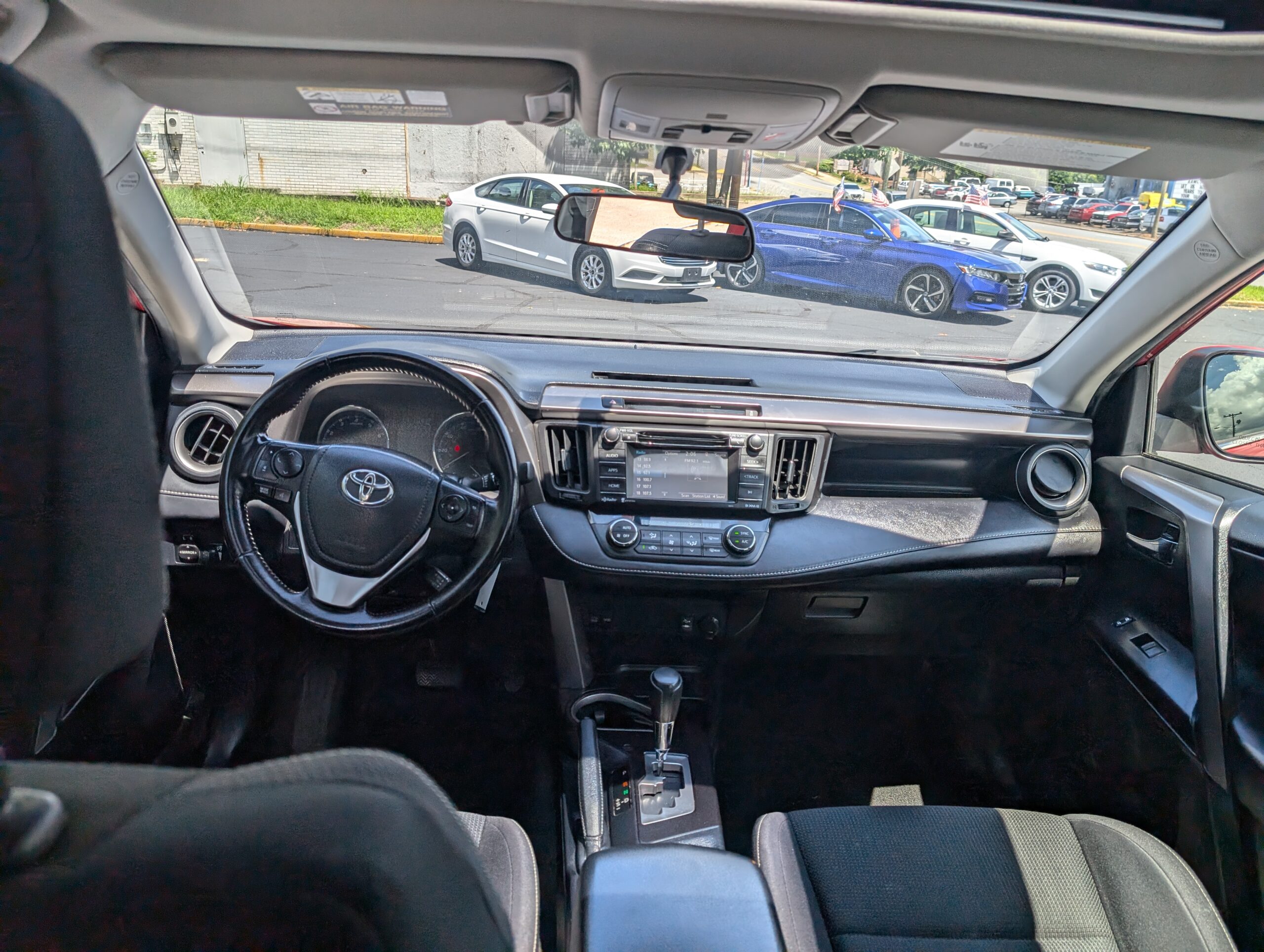 2016 Toyota RAV4 FWD 4dr XLE