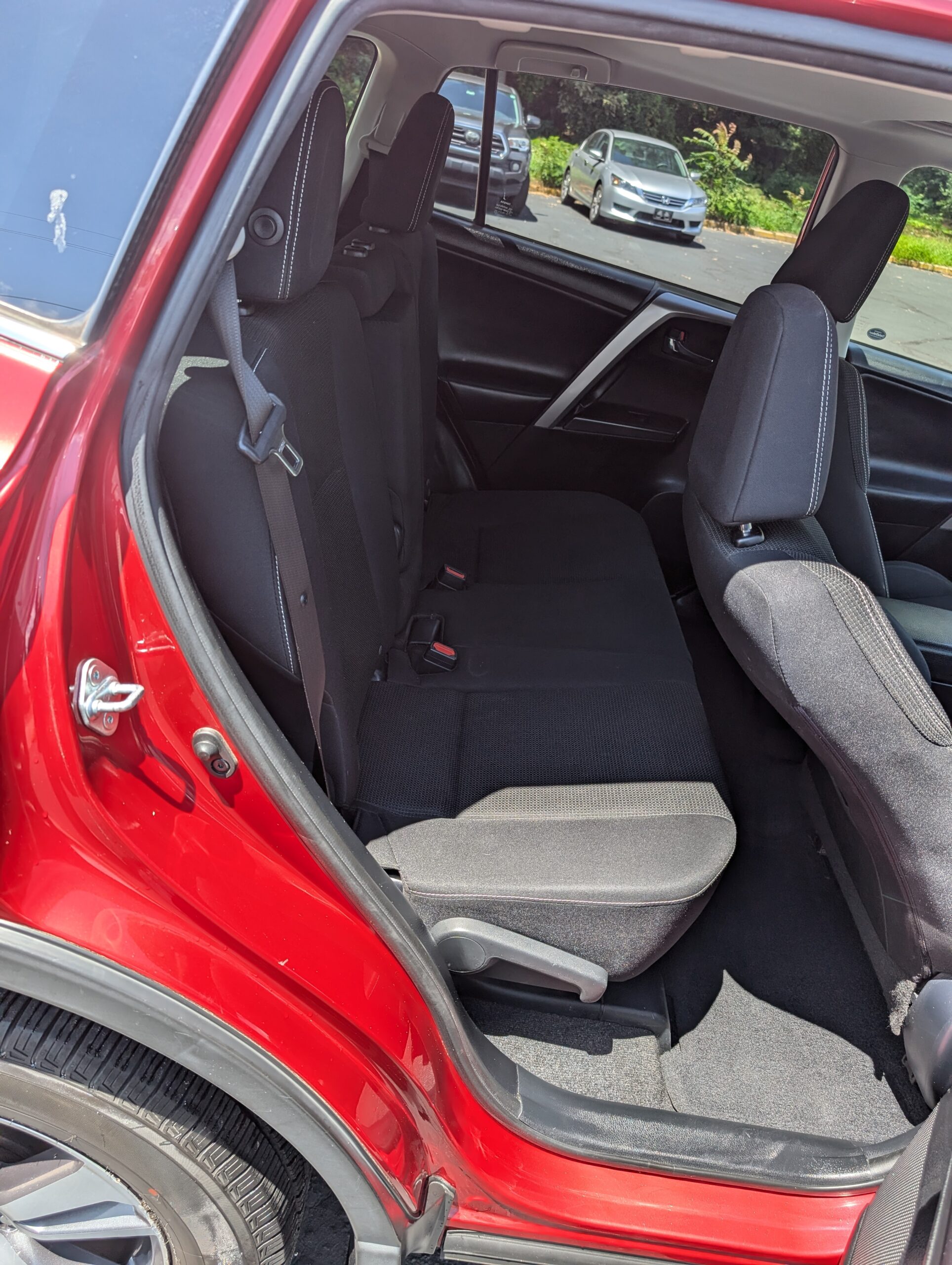 2016 Toyota RAV4 FWD 4dr XLE