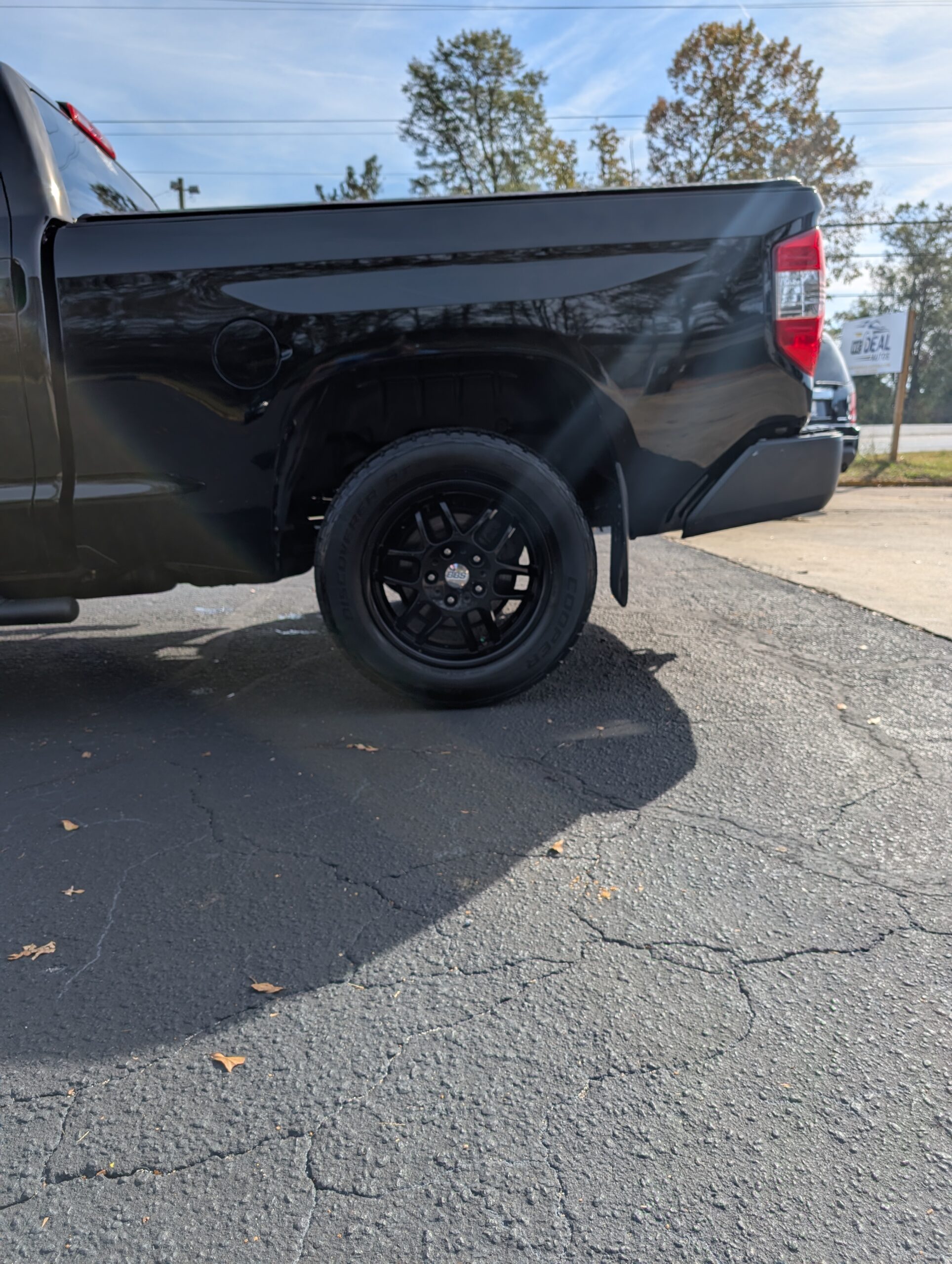 2017 Toyota Tundra 2WD SR Double Cab 6.5′ Bed 4.6L