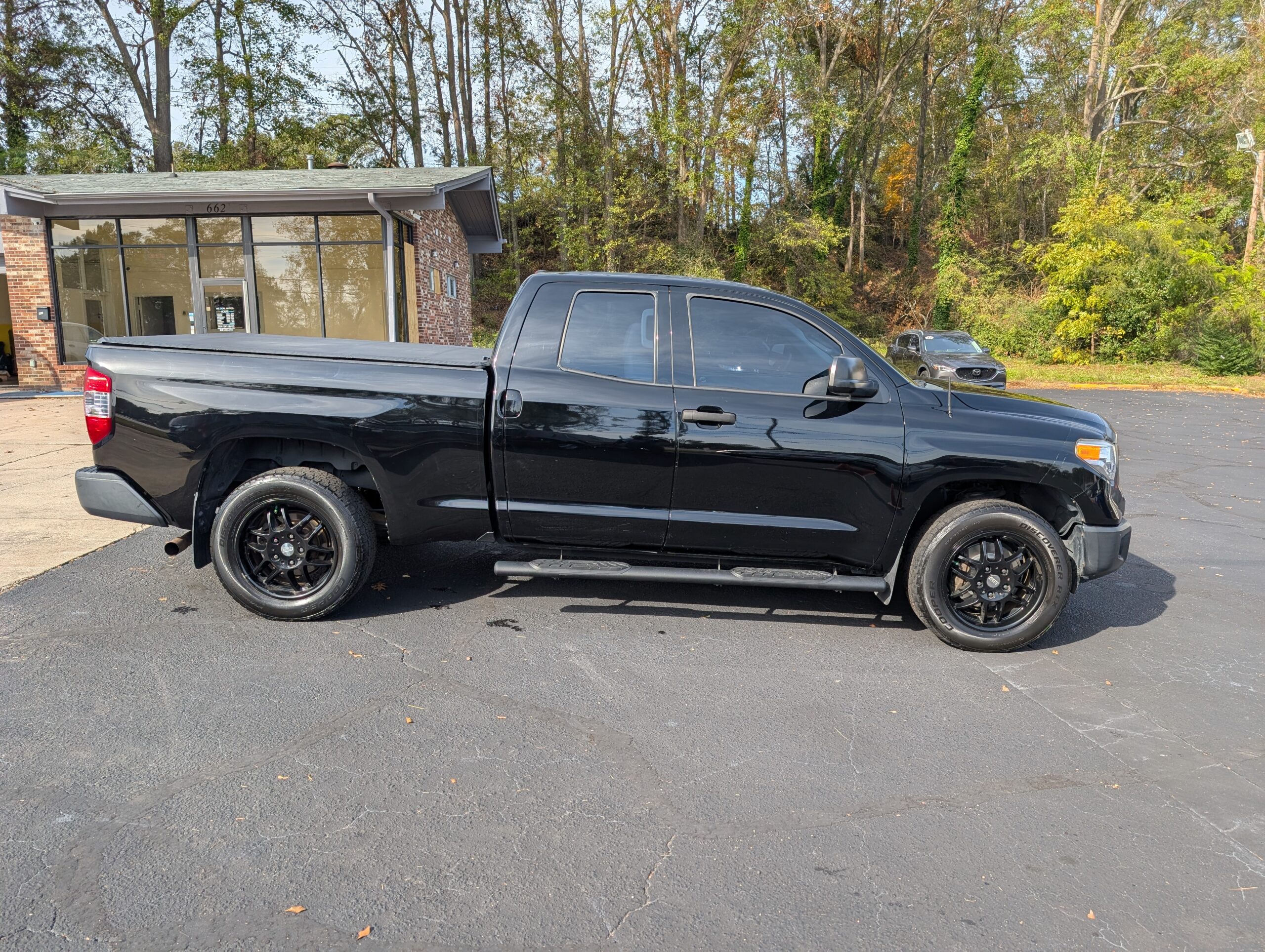 2017 Toyota Tundra 2WD SR Double Cab 6.5′ Bed 4.6L