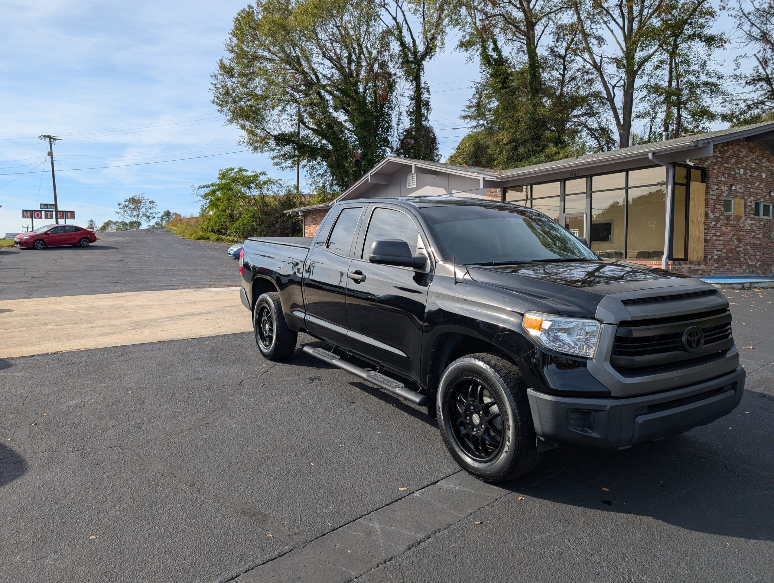 2017 Toyota Tundra 2WD SR Double Cab 6.5′ Bed 4.6L