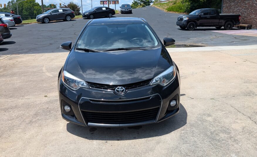 2015 Toyota Corolla 4dr Sdn Auto S