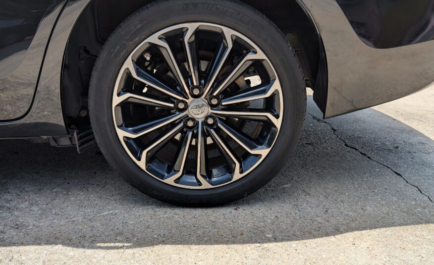 2015 Toyota Corolla 4dr Sdn Auto S