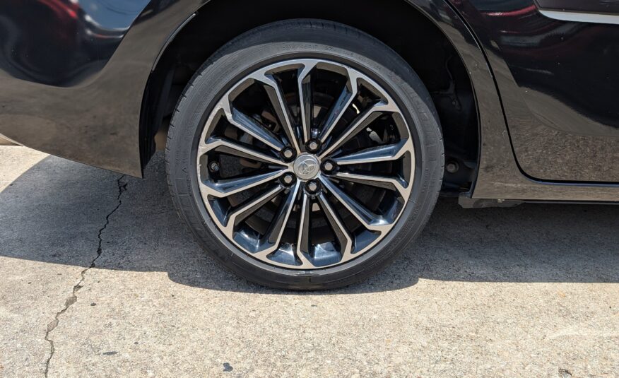 2015 Toyota Corolla 4dr Sdn Auto S