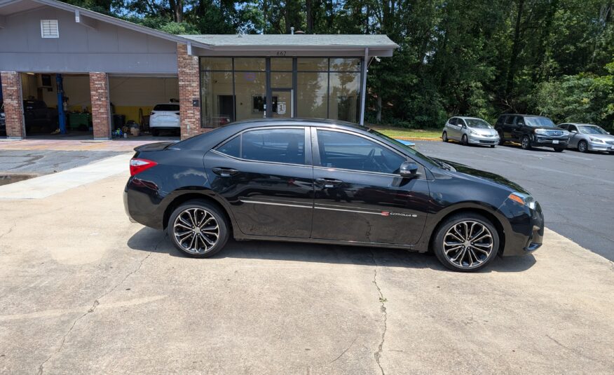 2015 Toyota Corolla 4dr Sdn Auto S