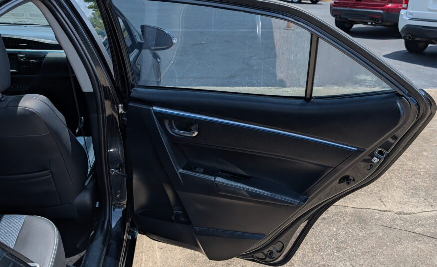2015 Toyota Corolla 4dr Sdn Auto S