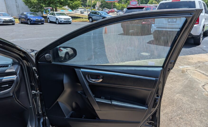 2015 Toyota Corolla 4dr Sdn Auto S