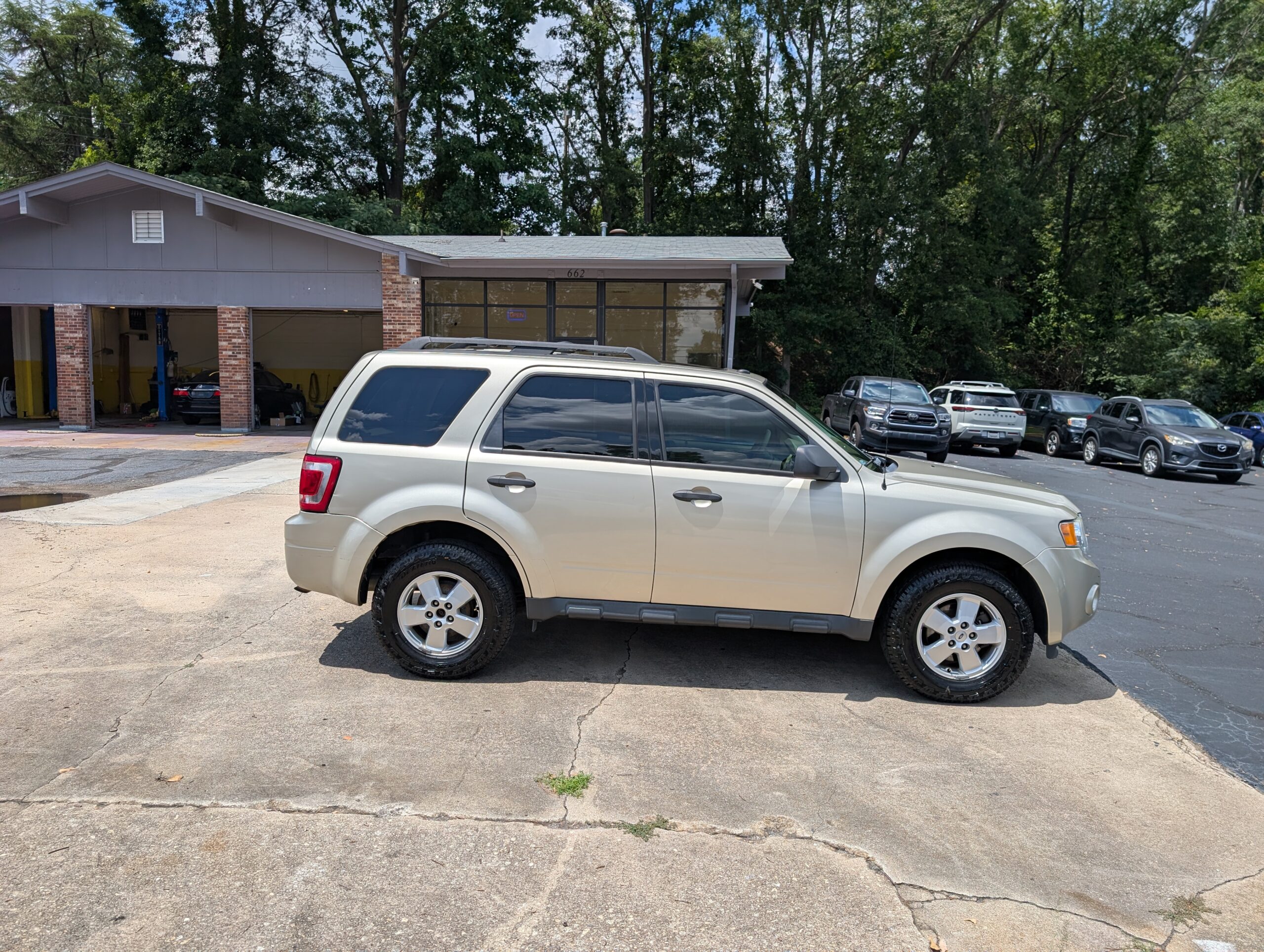 2012 Ford Escape 4WD 4dr XLT