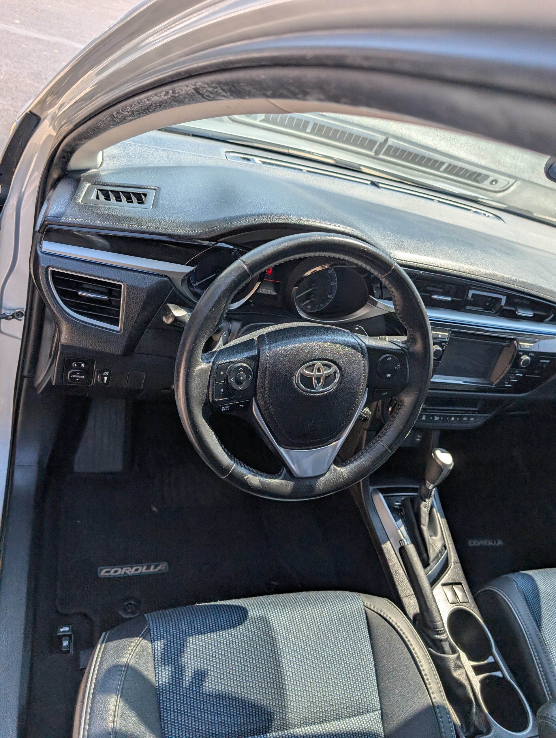 2014 Toyota Corolla 4dr Sdn CVT S