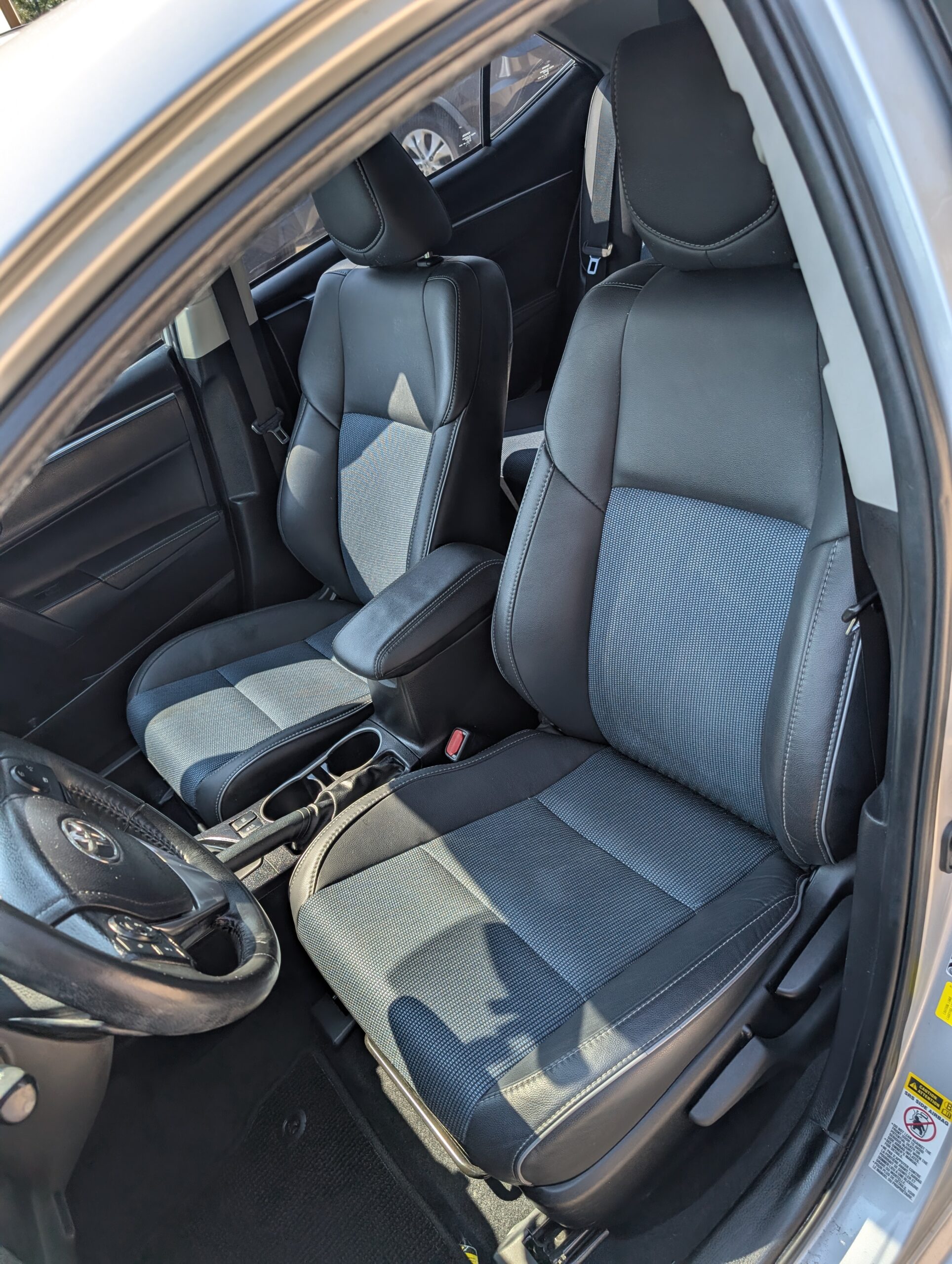 2014 Toyota Corolla 4dr Sdn CVT S