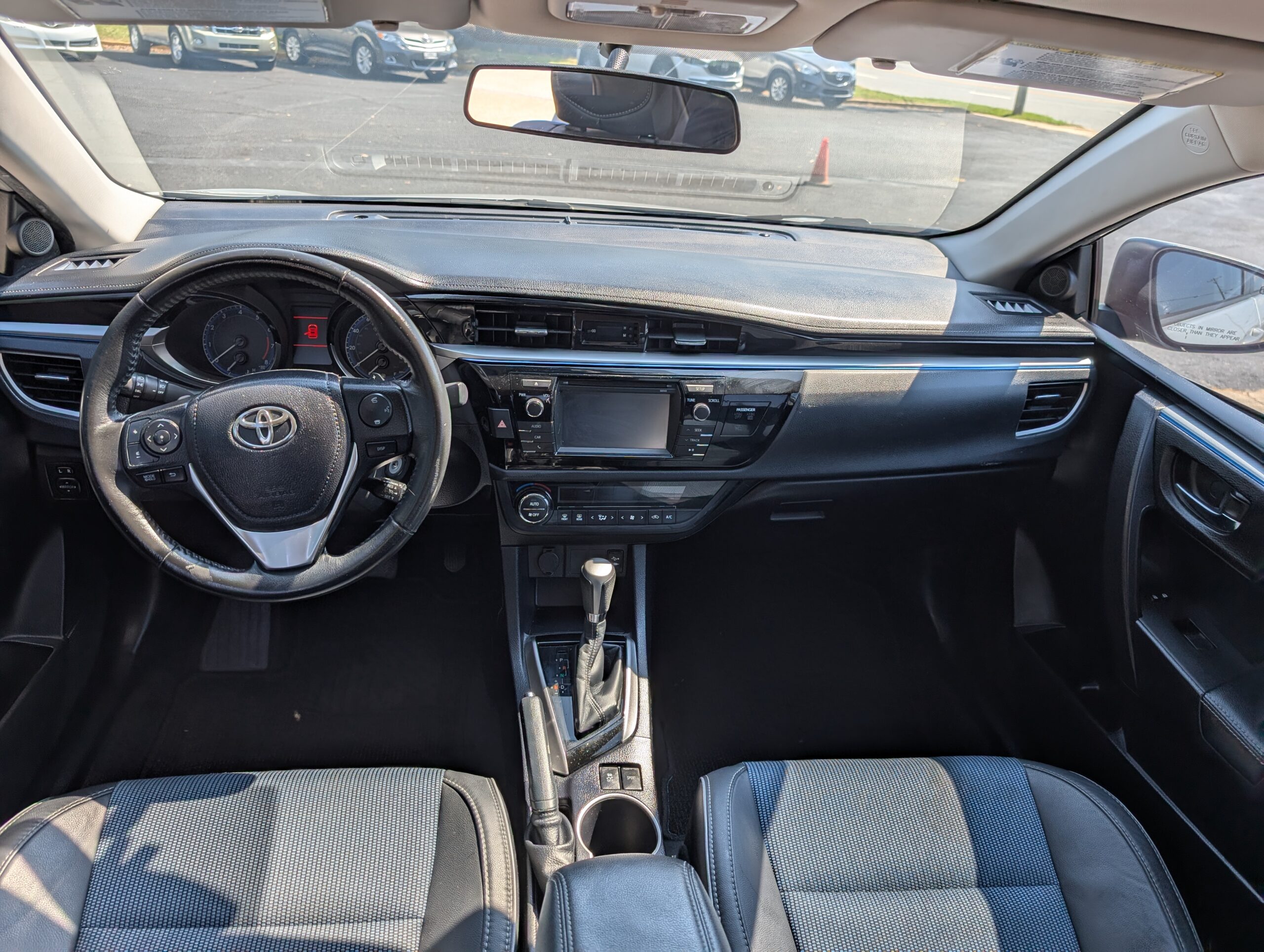 2014 Toyota Corolla 4dr Sdn CVT S