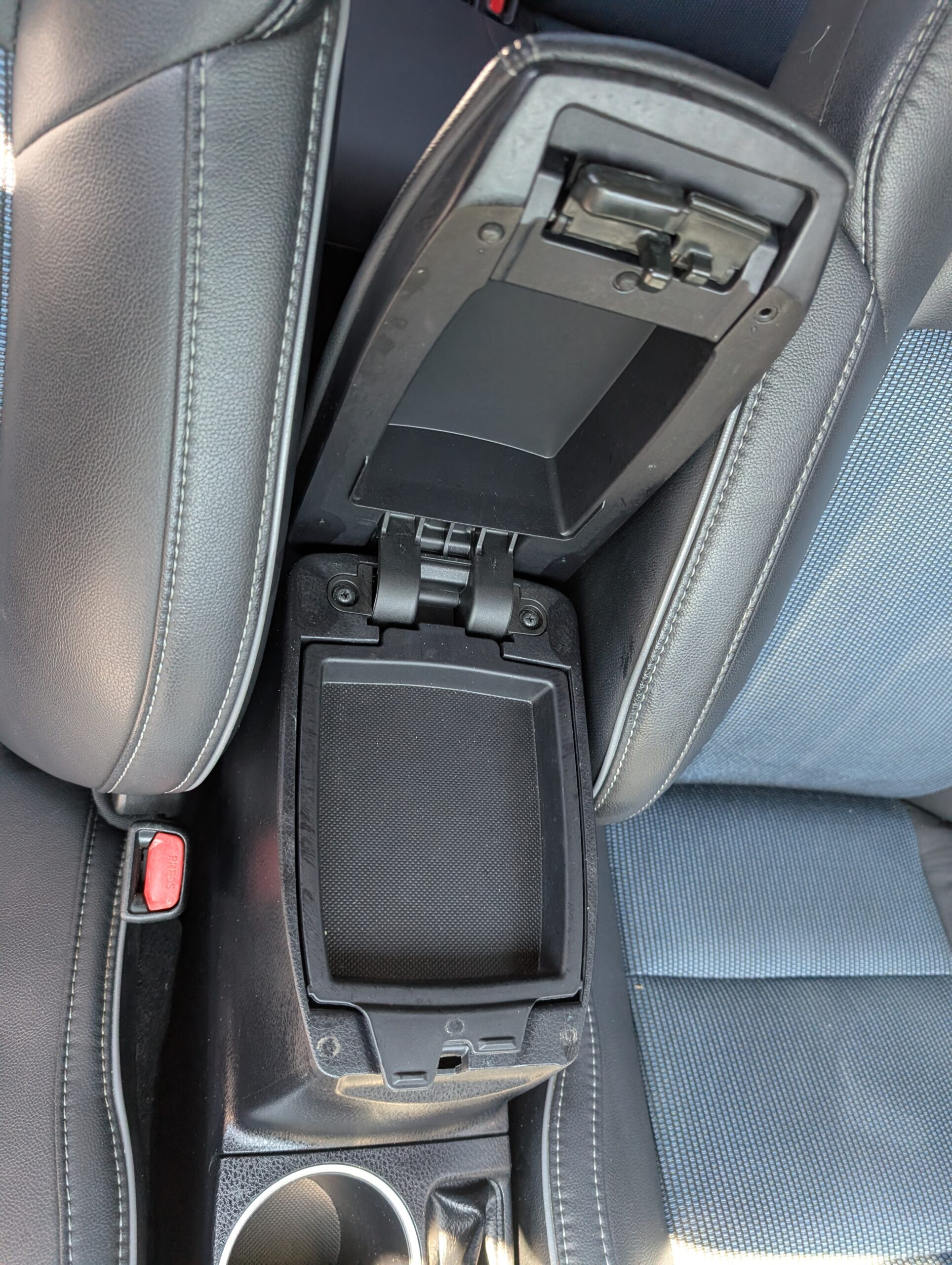 2014 Toyota Corolla 4dr Sdn CVT S