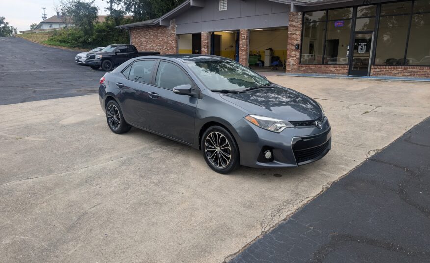 2016 Toyota Corolla 4dr Sdn Auto