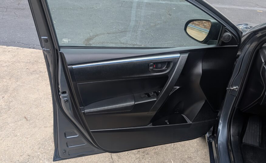 2016 Toyota Corolla 4dr Sdn Auto