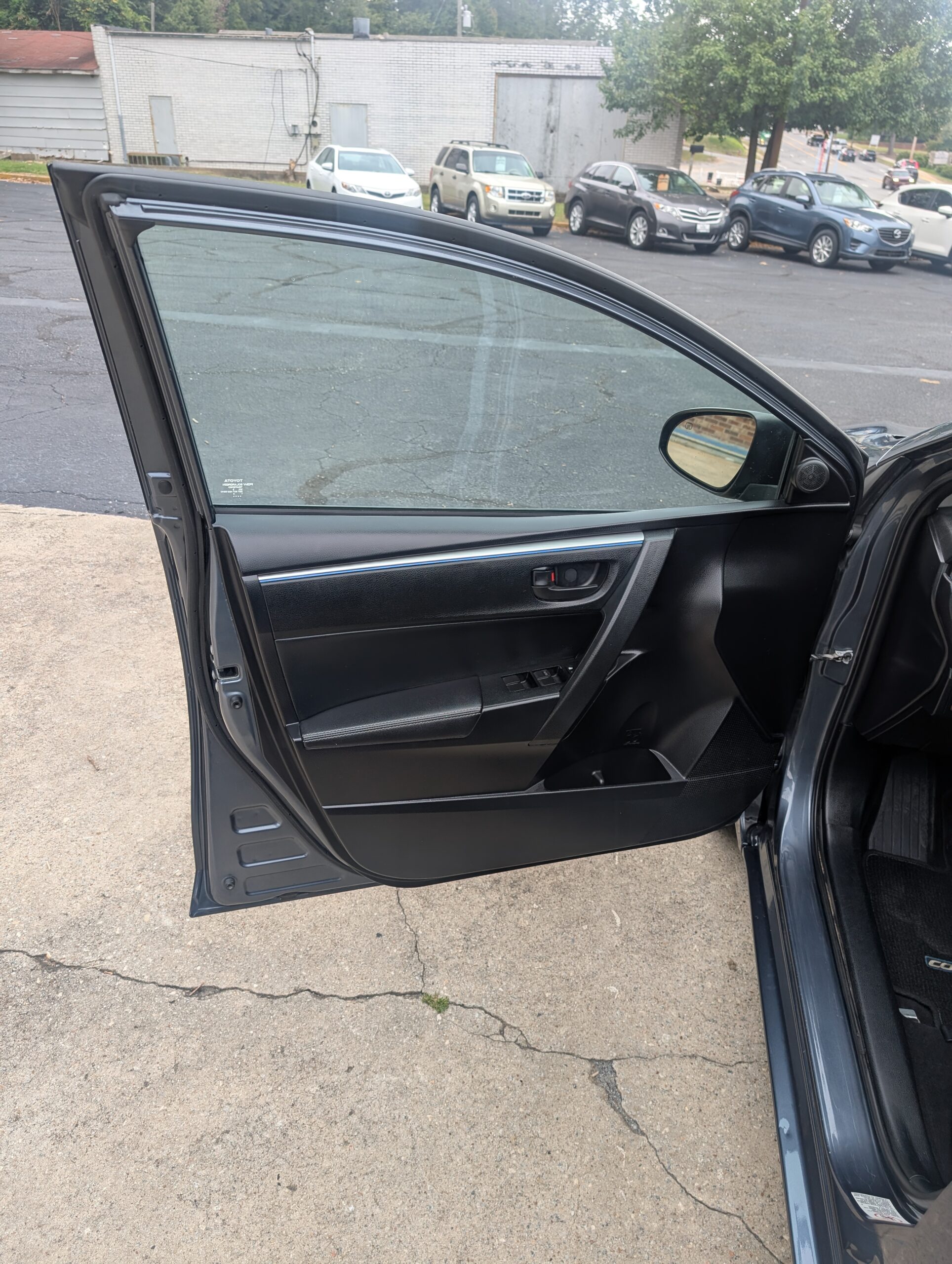 2016 Toyota Corolla 4dr Sdn Auto