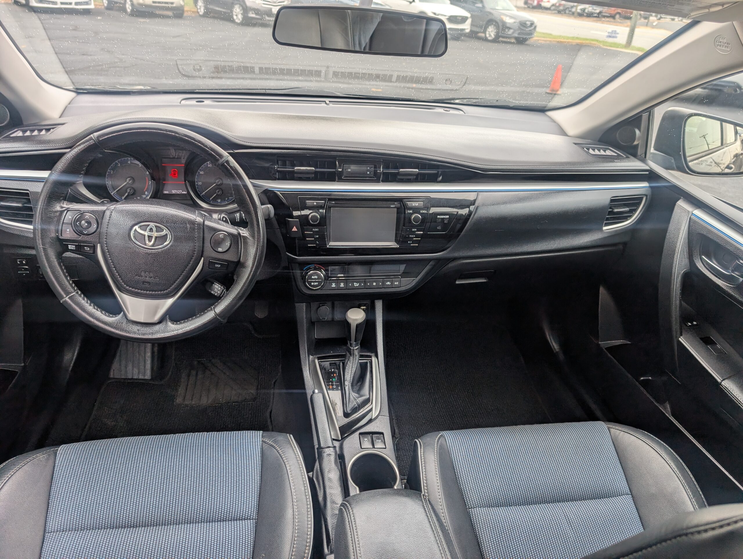 2016 Toyota Corolla 4dr Sdn Auto