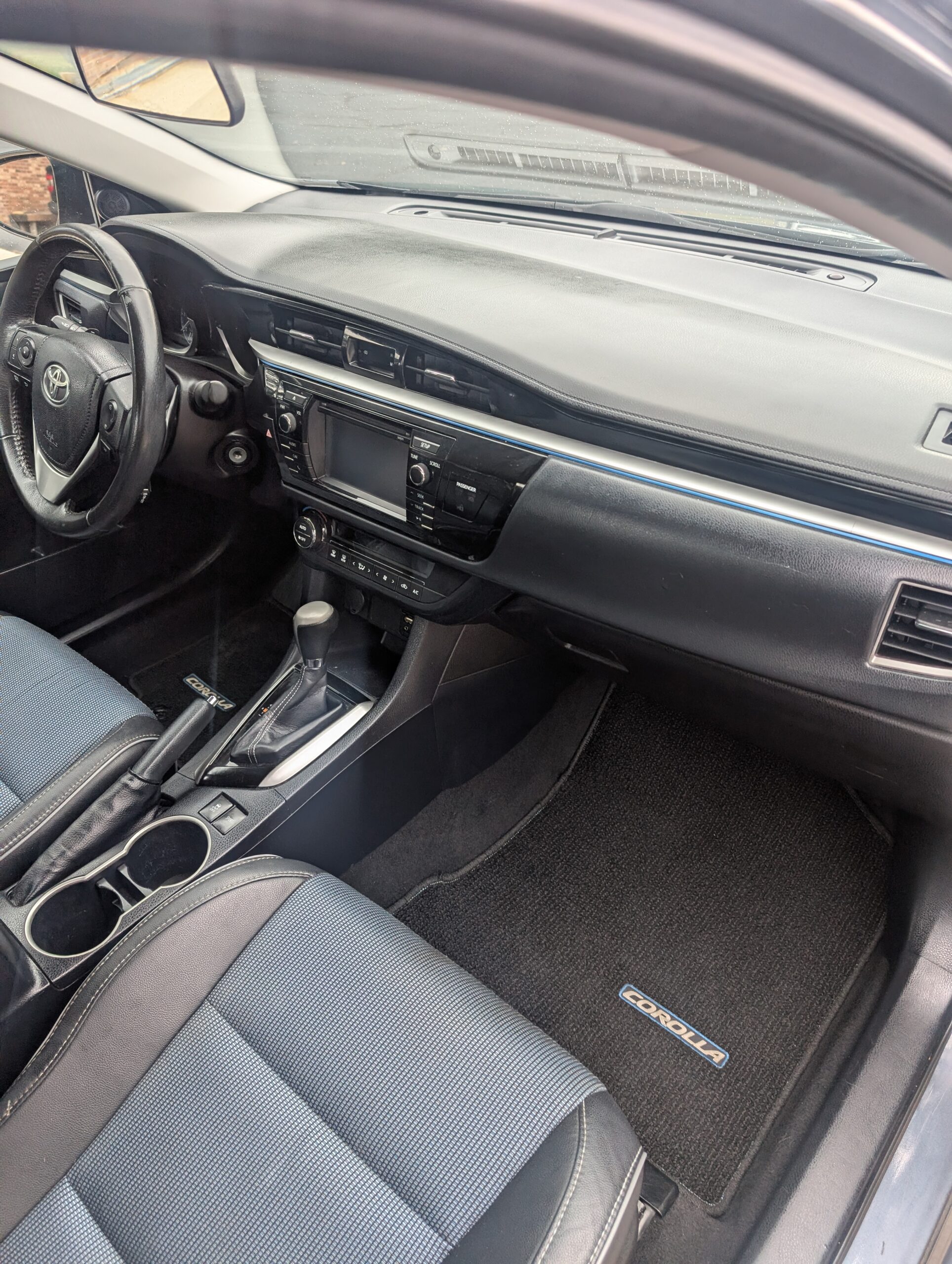 2016 Toyota Corolla 4dr Sdn Auto