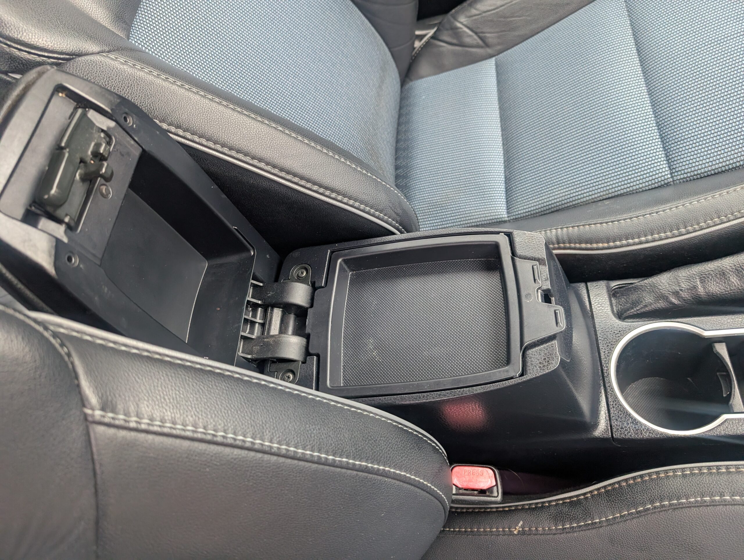 2016 Toyota Corolla 4dr Sdn Auto