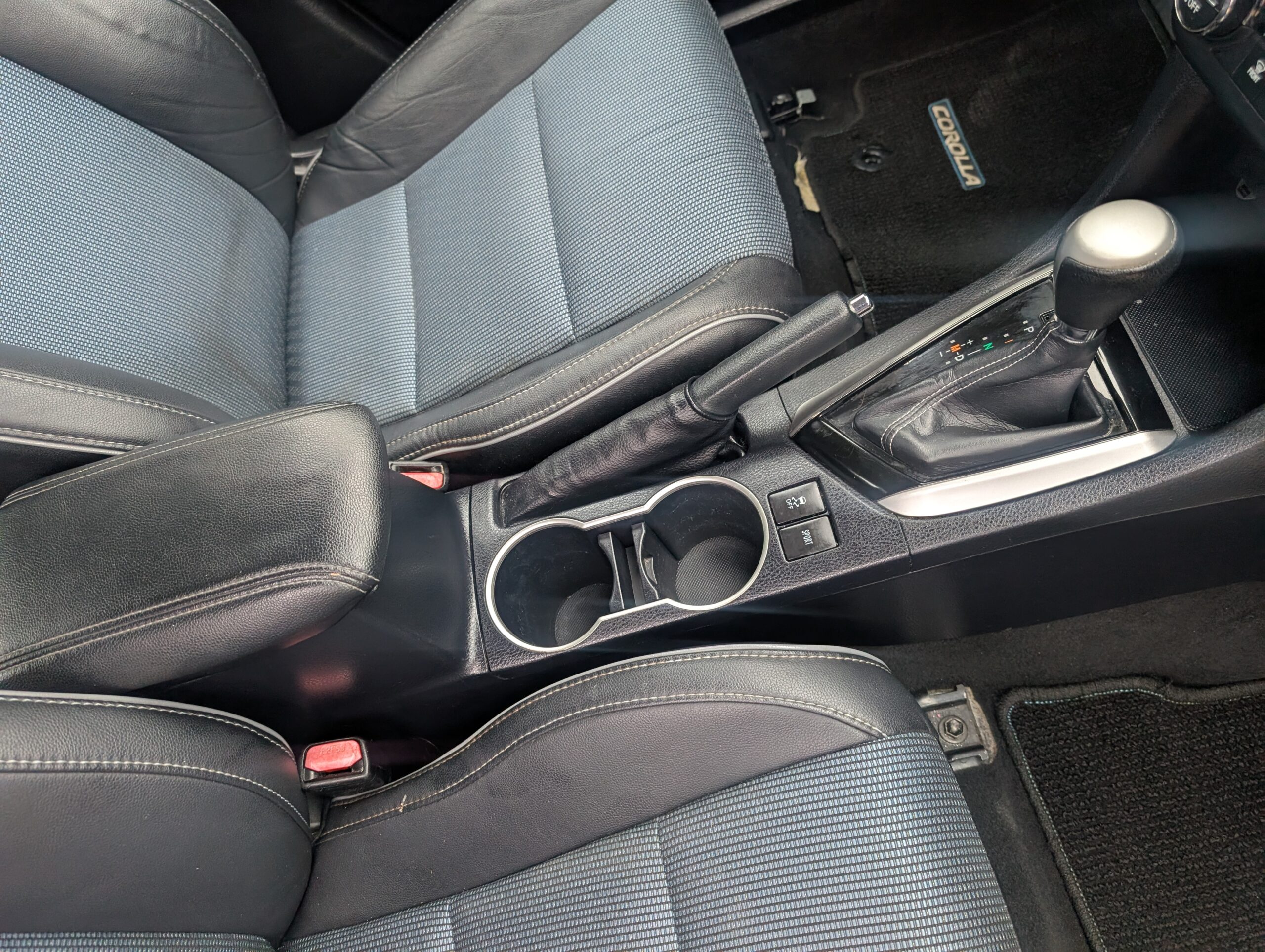 2016 Toyota Corolla 4dr Sdn Auto