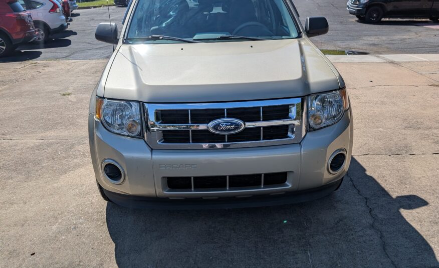 2011 Ford Escape FWD 4dr XLS