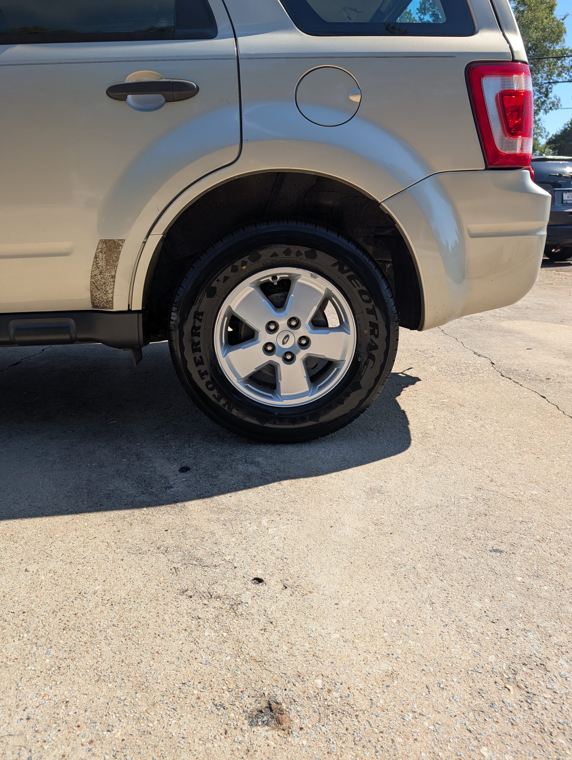 2011 Ford Escape FWD 4dr XLS