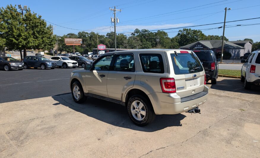 2011 Ford Escape FWD 4dr XLS