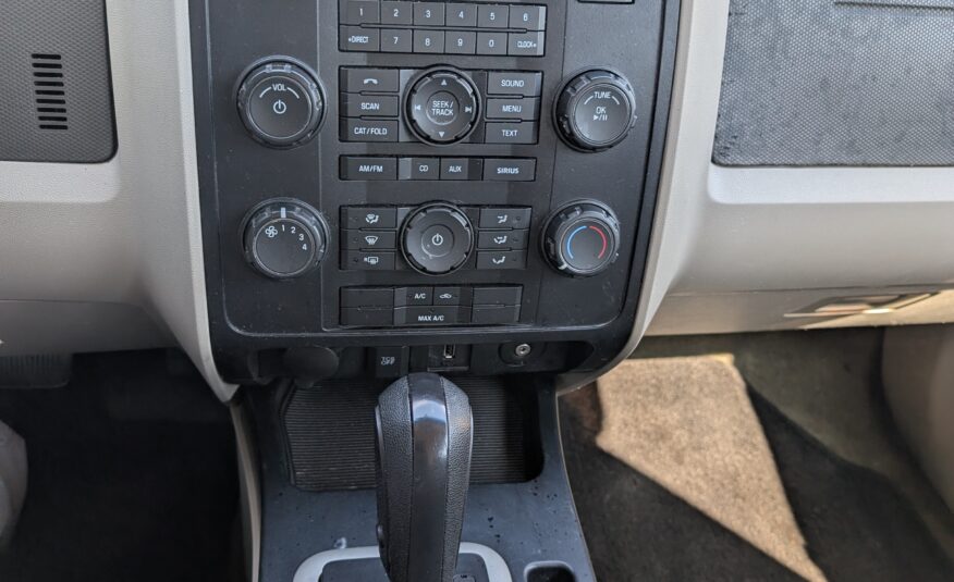2011 Ford Escape FWD 4dr XLS
