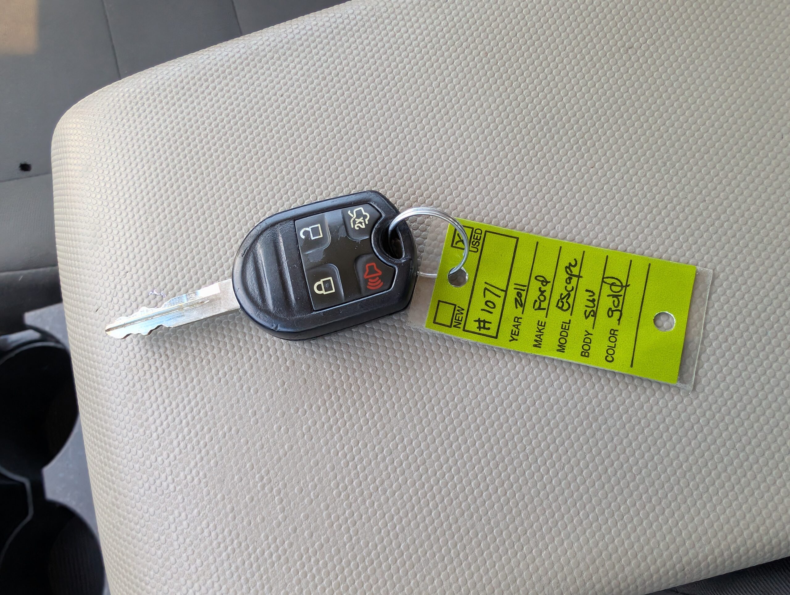 2011 Ford Escape FWD 4dr XLS