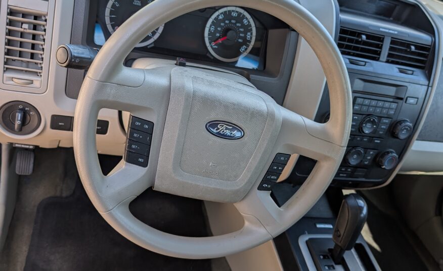 2011 Ford Escape FWD 4dr XLS