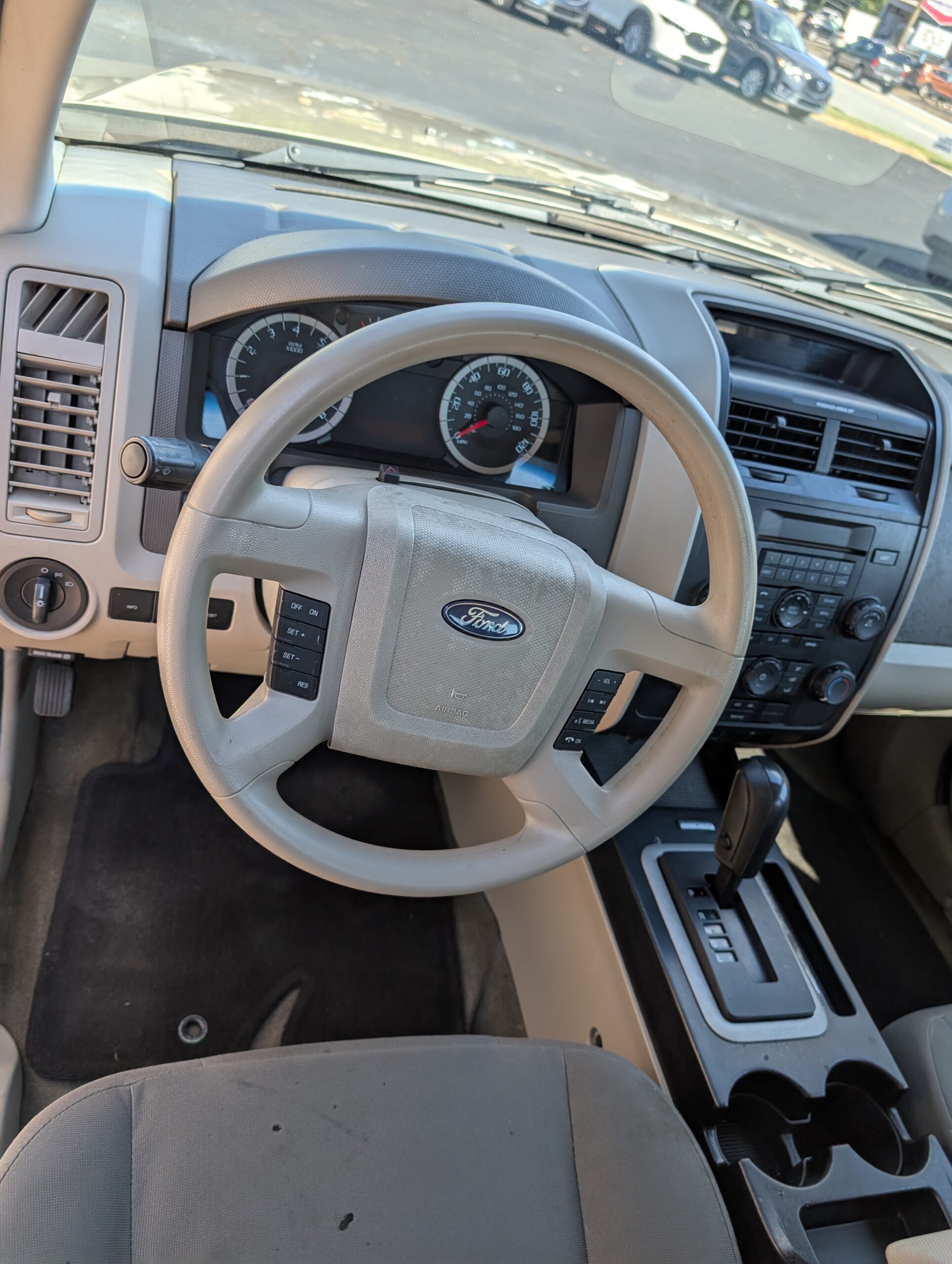 2011 Ford Escape FWD 4dr XLS