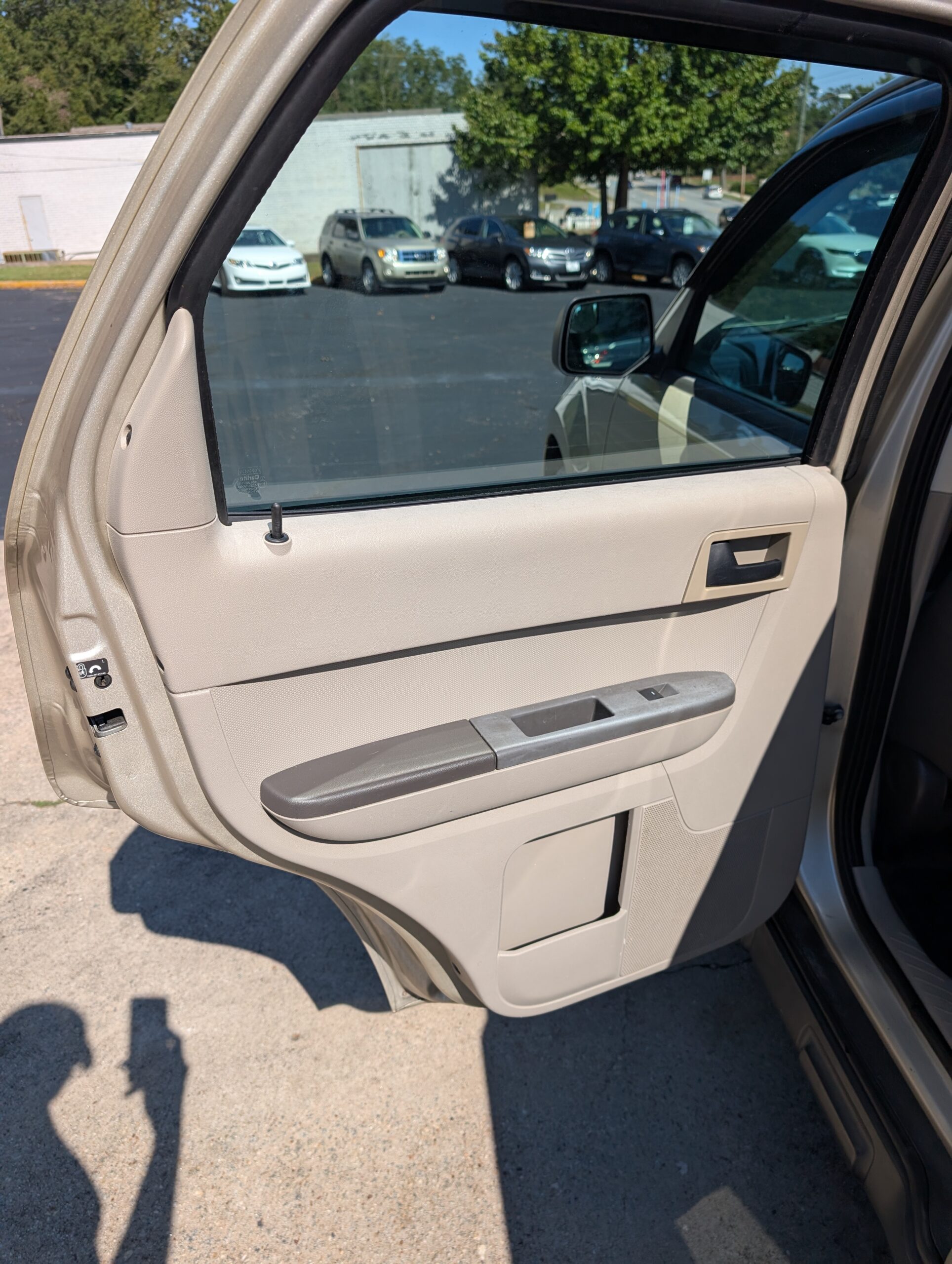 2011 Ford Escape FWD 4dr XLS