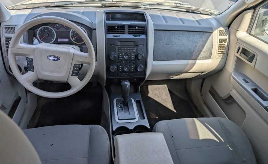 2011 Ford Escape FWD 4dr XLS