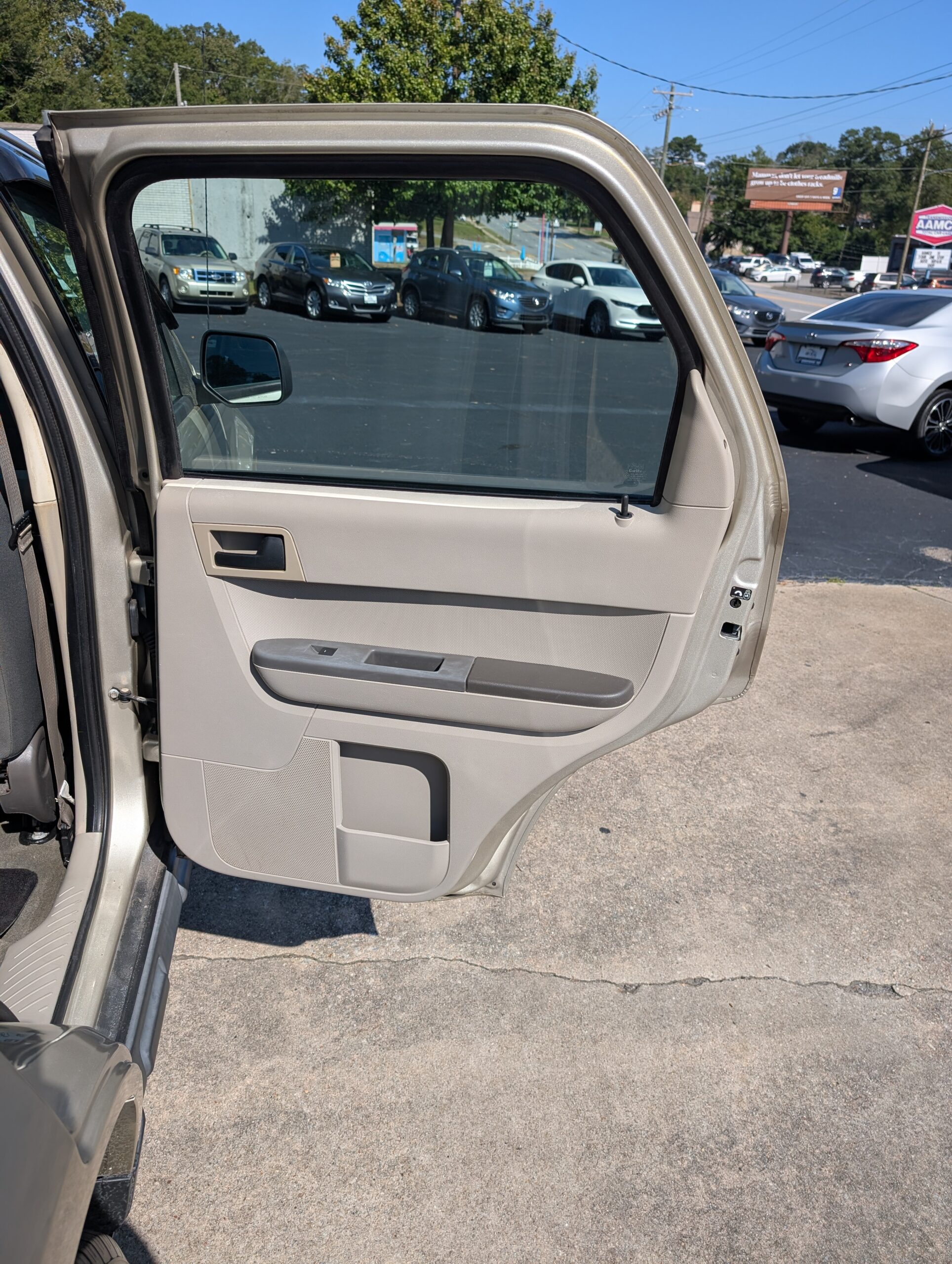 2011 Ford Escape FWD 4dr XLS