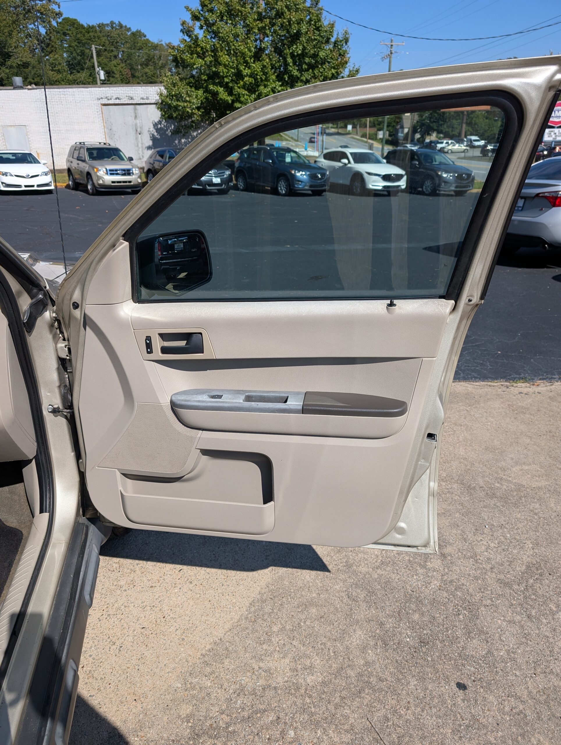 2011 Ford Escape FWD 4dr XLS