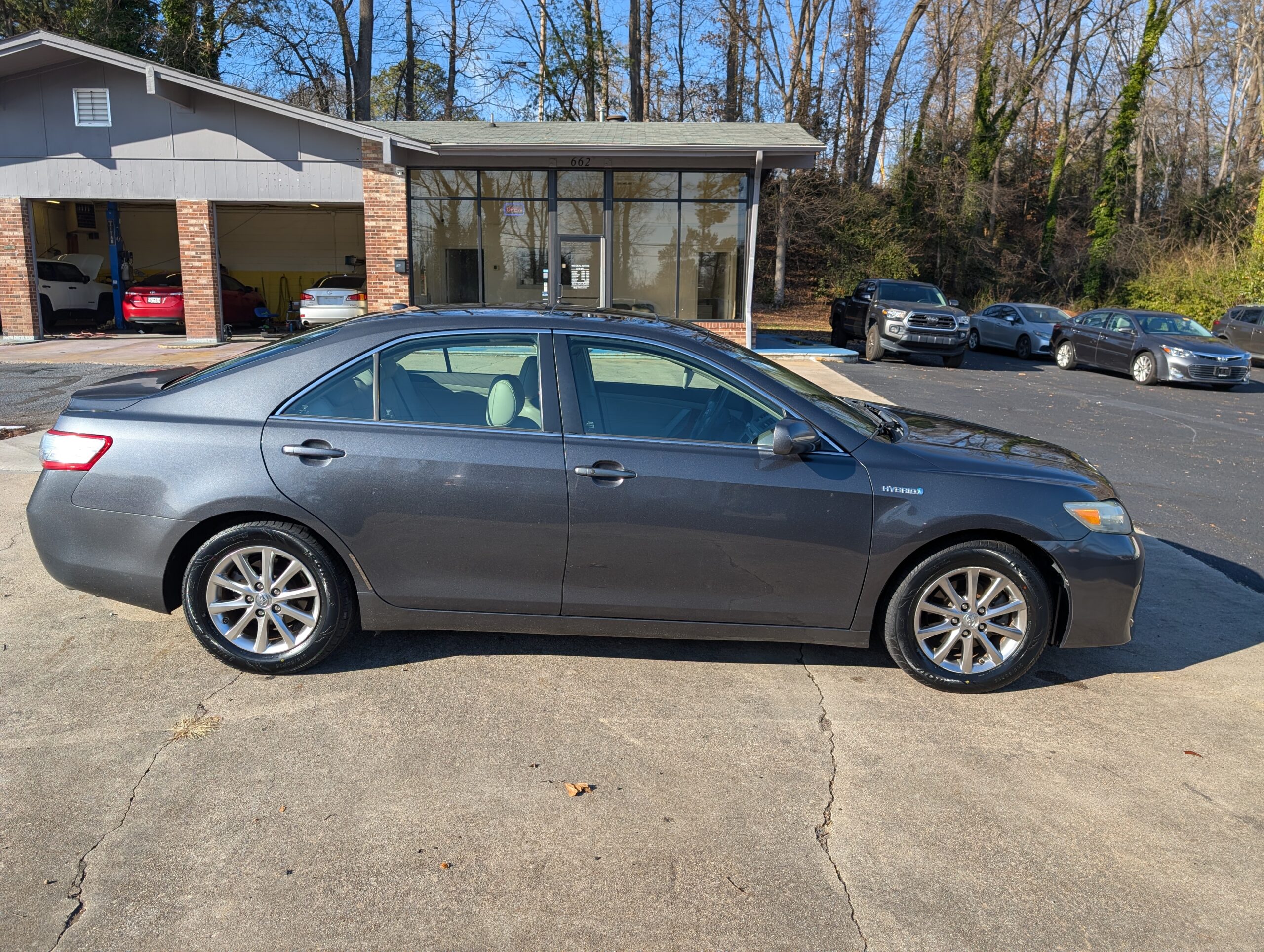 2011 Toyota Camry Hybrid 4dr Sdn (Natl)