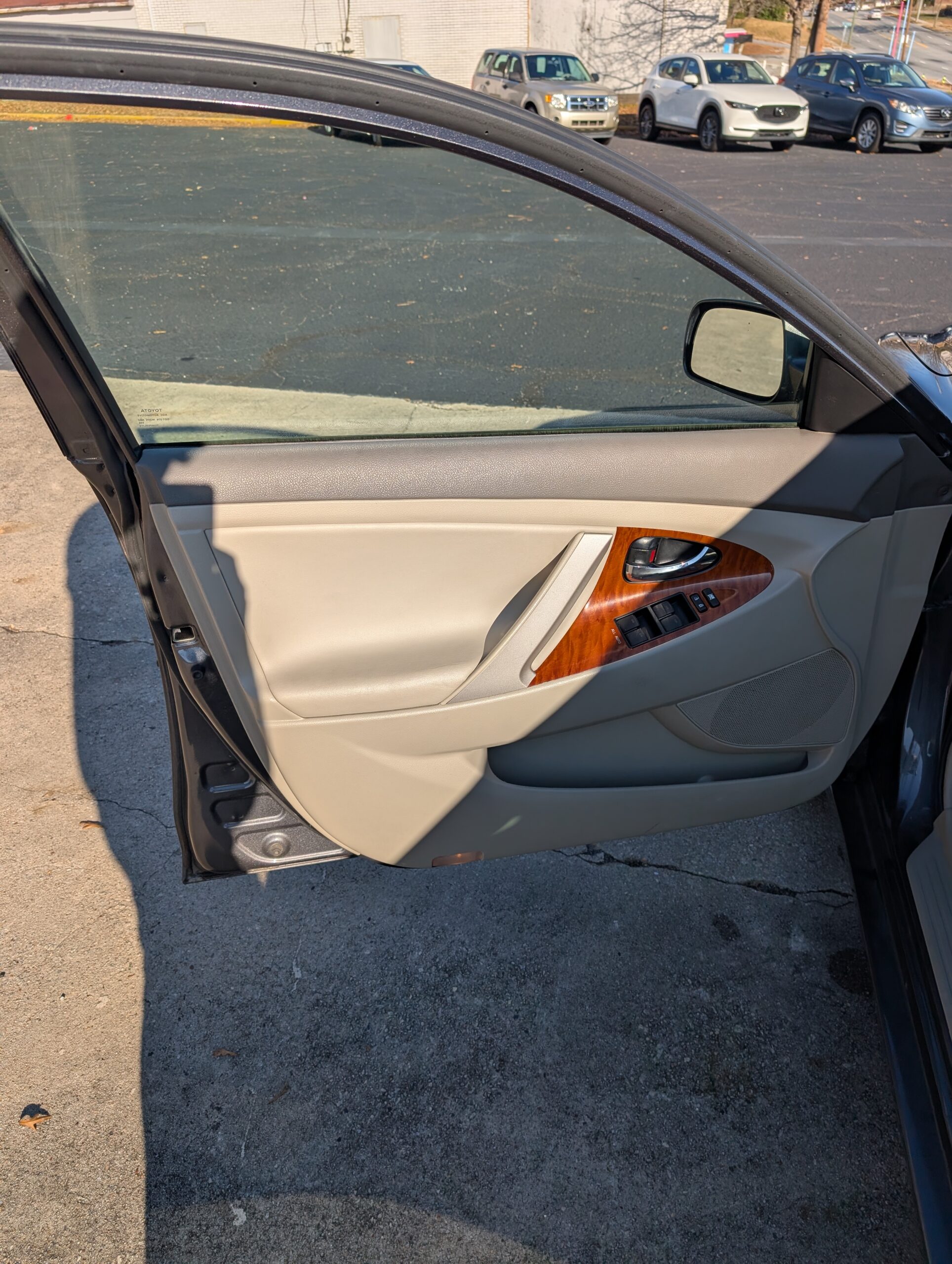 2011 Toyota Camry Hybrid 4dr Sdn (Natl)