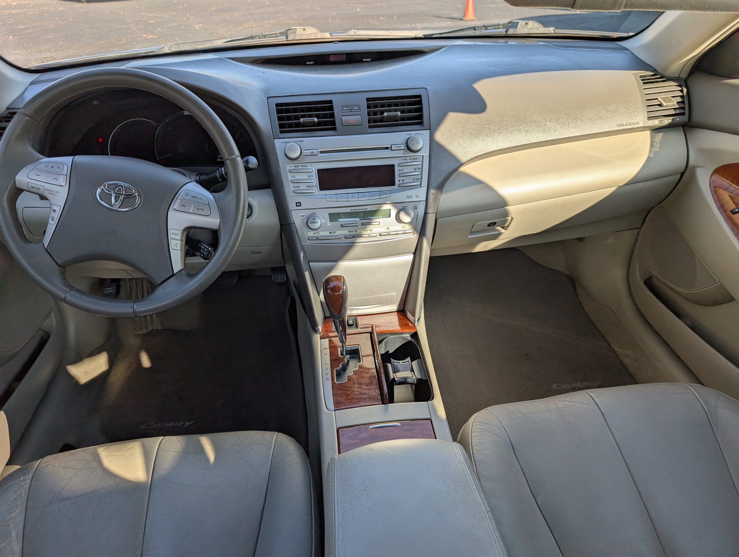 2011 Toyota Camry Hybrid 4dr Sdn (Natl)