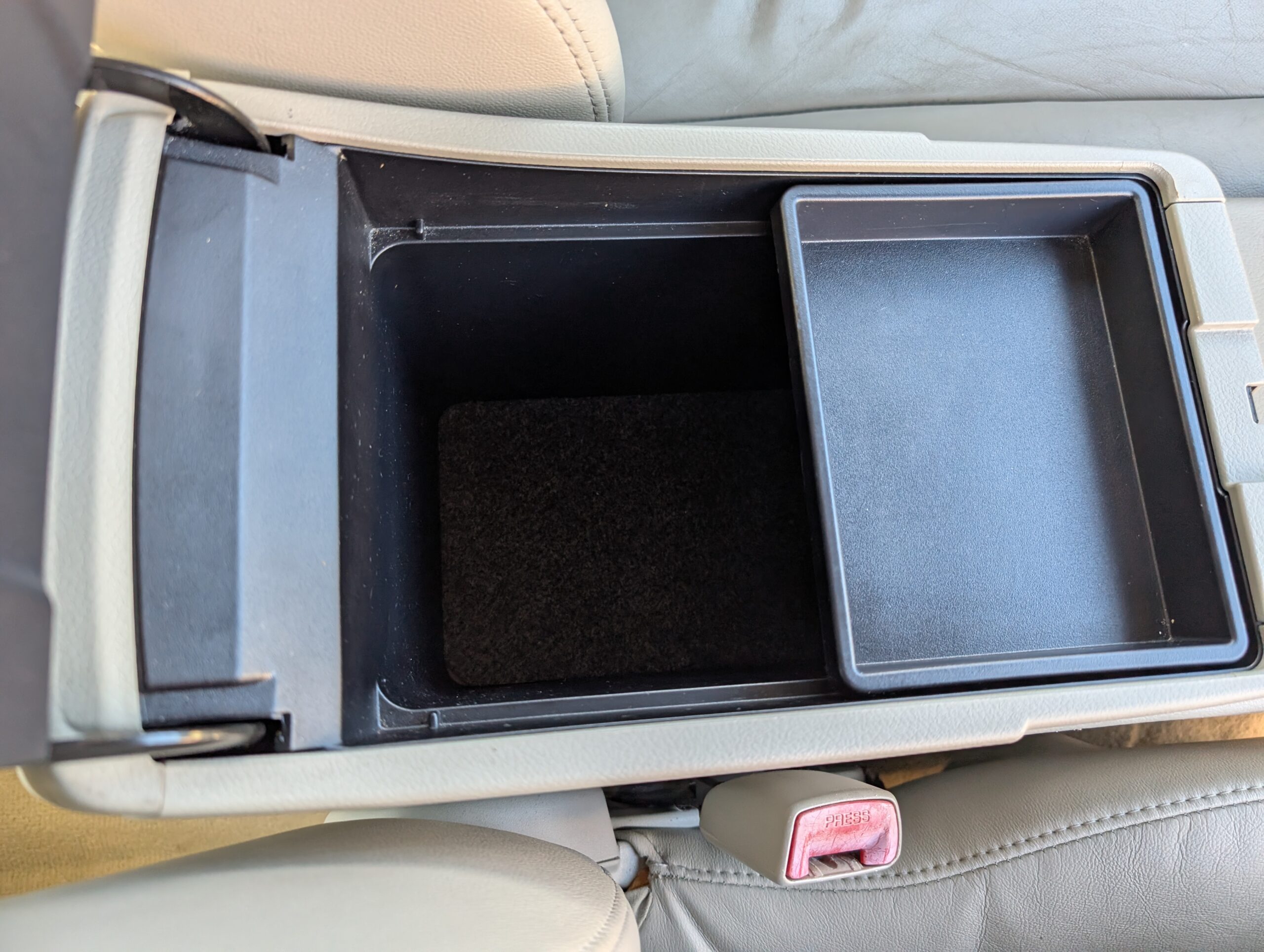 2011 Toyota Camry Hybrid 4dr Sdn (Natl)