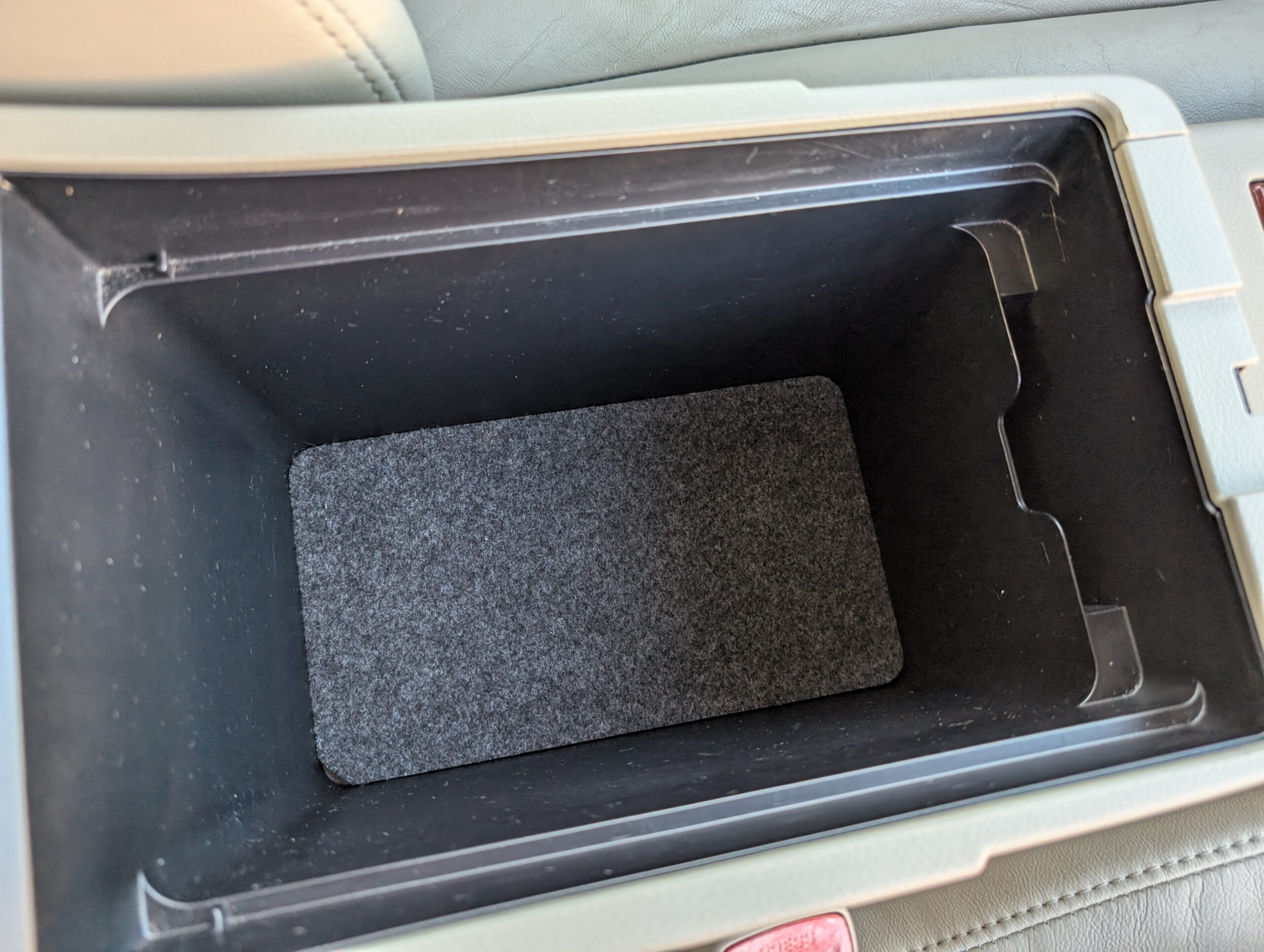 2011 Toyota Camry Hybrid 4dr Sdn (Natl)