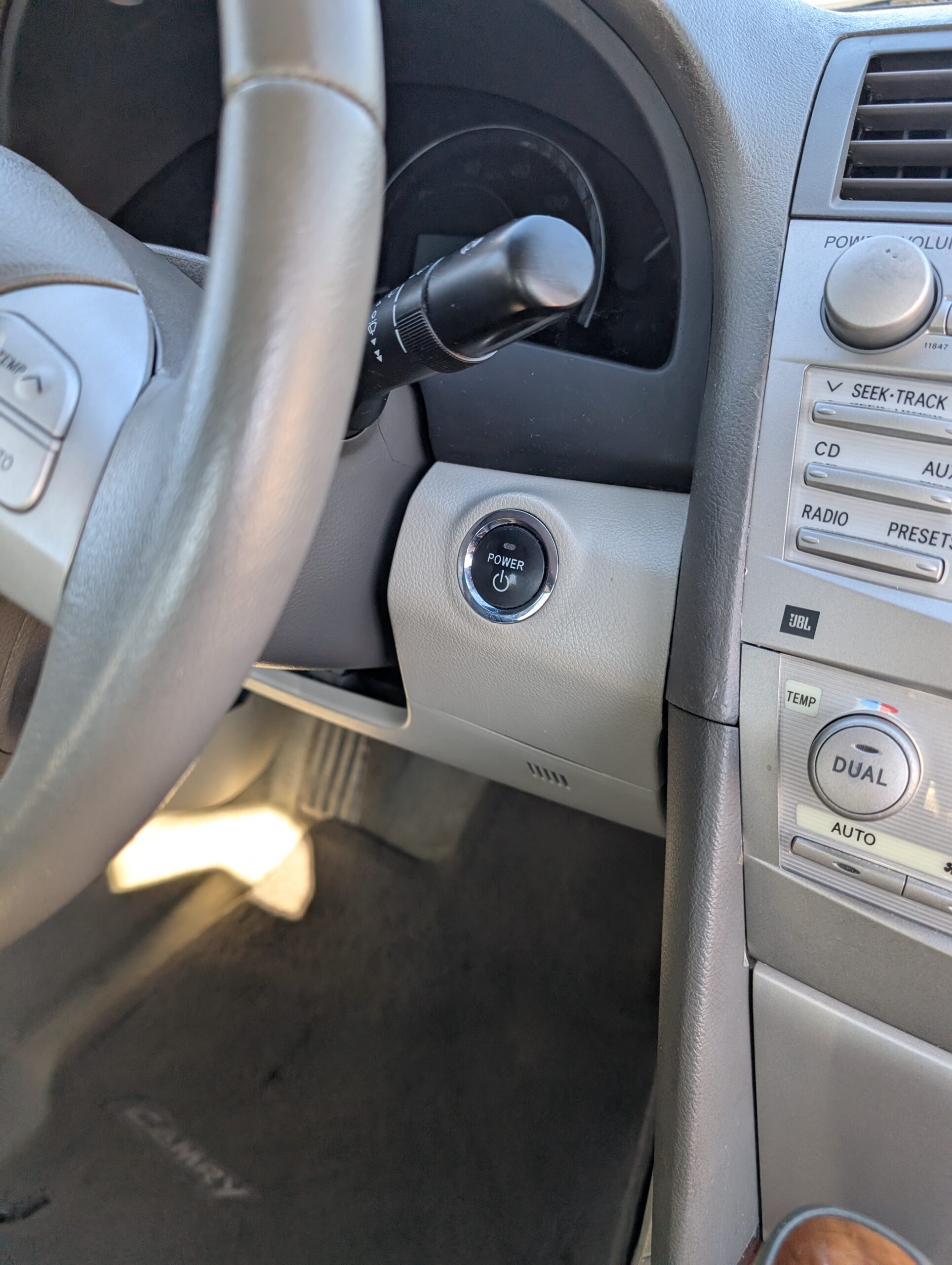 2011 Toyota Camry Hybrid 4dr Sdn (Natl)