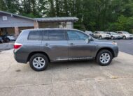 2013 Toyota Highlander FWD 4dr I4 (Natl)