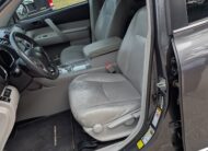 2013 Toyota Highlander FWD 4dr I4 (Natl)