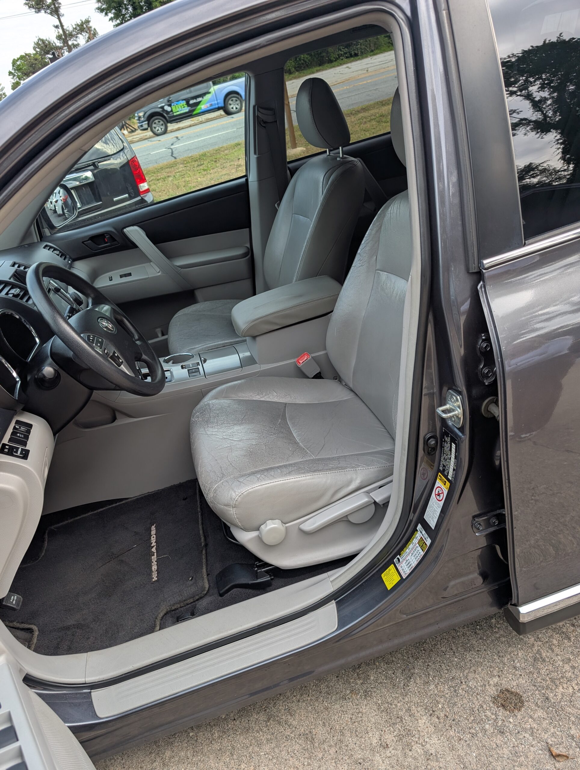 2013 Toyota Highlander FWD 4dr I4 (Natl)