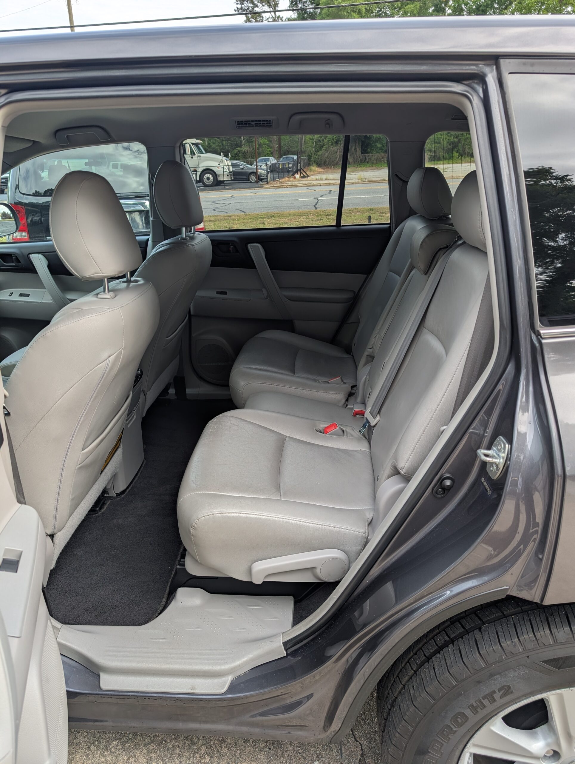 2013 Toyota Highlander FWD 4dr I4 (Natl)