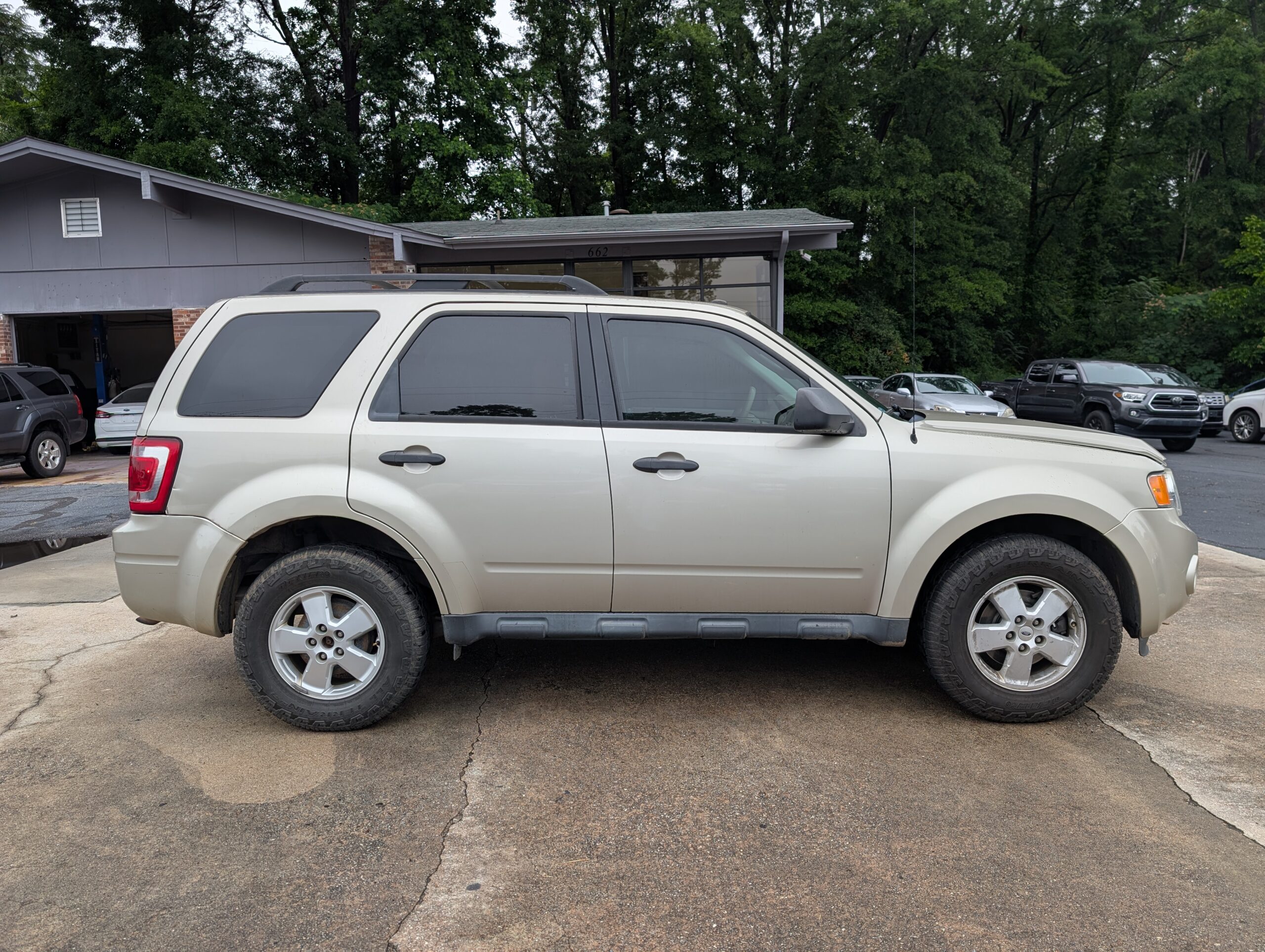 2012 Ford Escape 4WD 4dr XLT