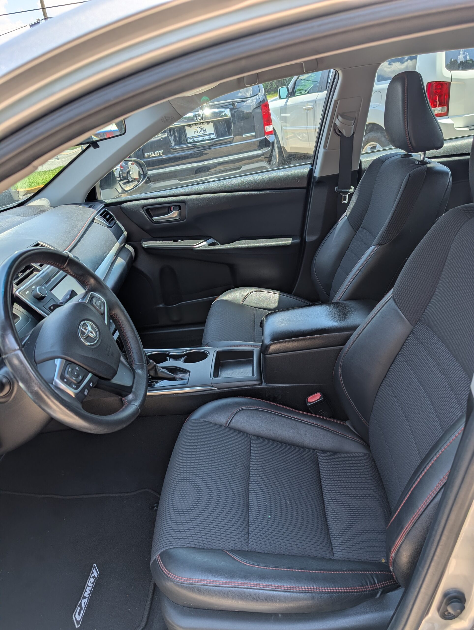 2017 Toyota Camry XLE Auto (Natl)
